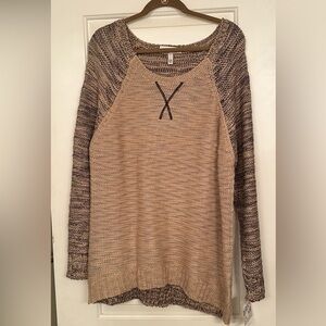 COPY - Women’s Derek Heart Plus Khaki/Brown Raglan Slub Sweater